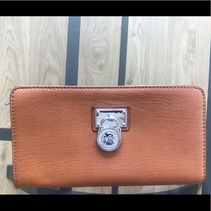 Brand New Michael Kors Leather Wallet